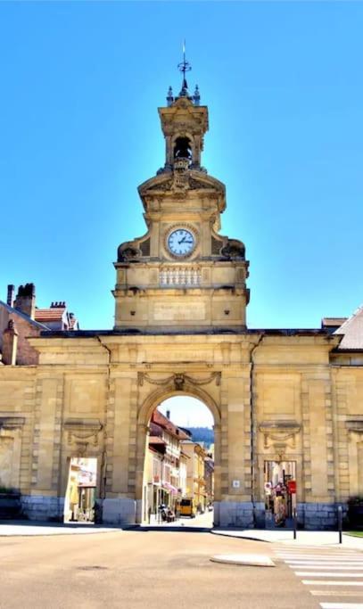 Апартаменти Le Cocon Saint-Pierre Понтарльє Екстер'єр фото